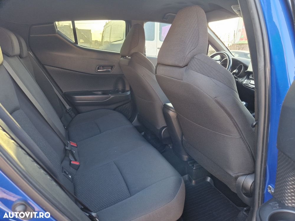 Toyota C-HR 1.8 HSD 4x2 CVT C-lassy - 12