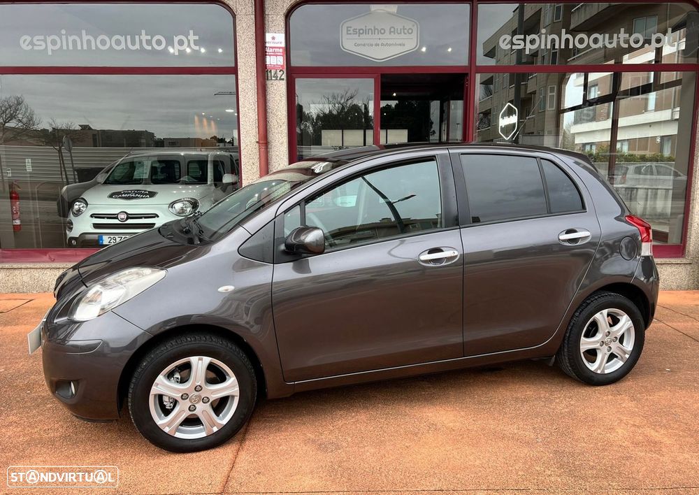 Toyota Yaris 1.0 VVT-i Rock in Rio 10 - 9