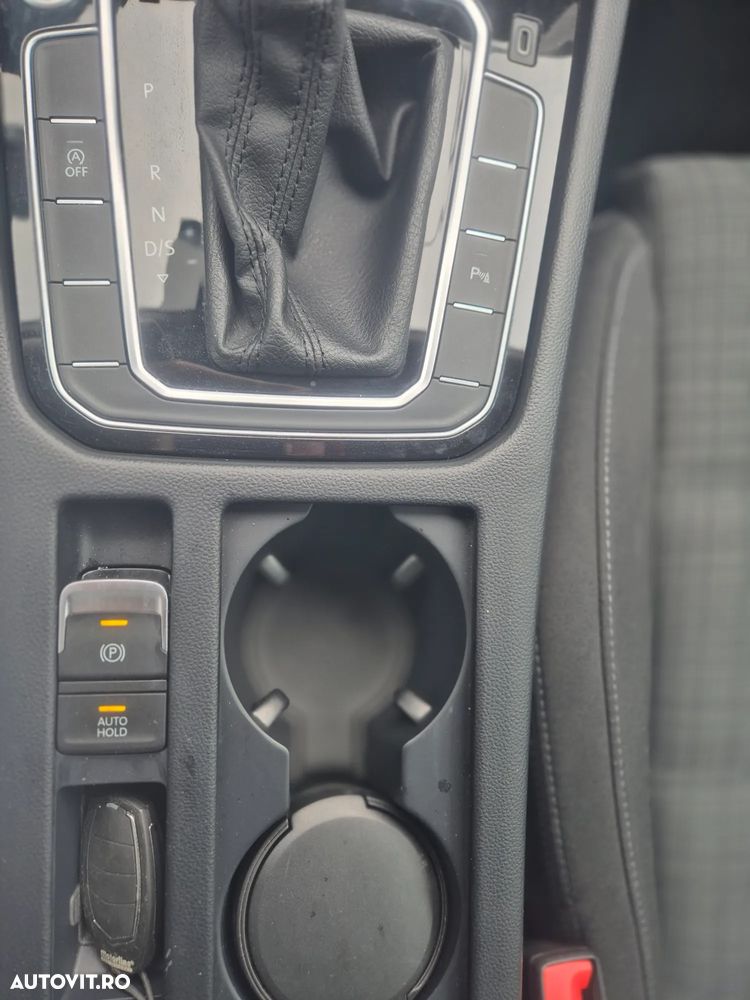 Volkswagen Passat 2.0 TDI DSG Comfortline - 15