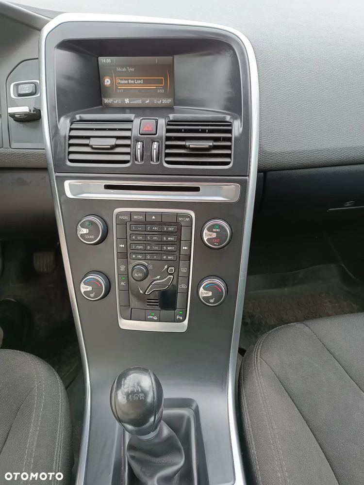 Volvo XC 60 DRIVe Kinetic - 11