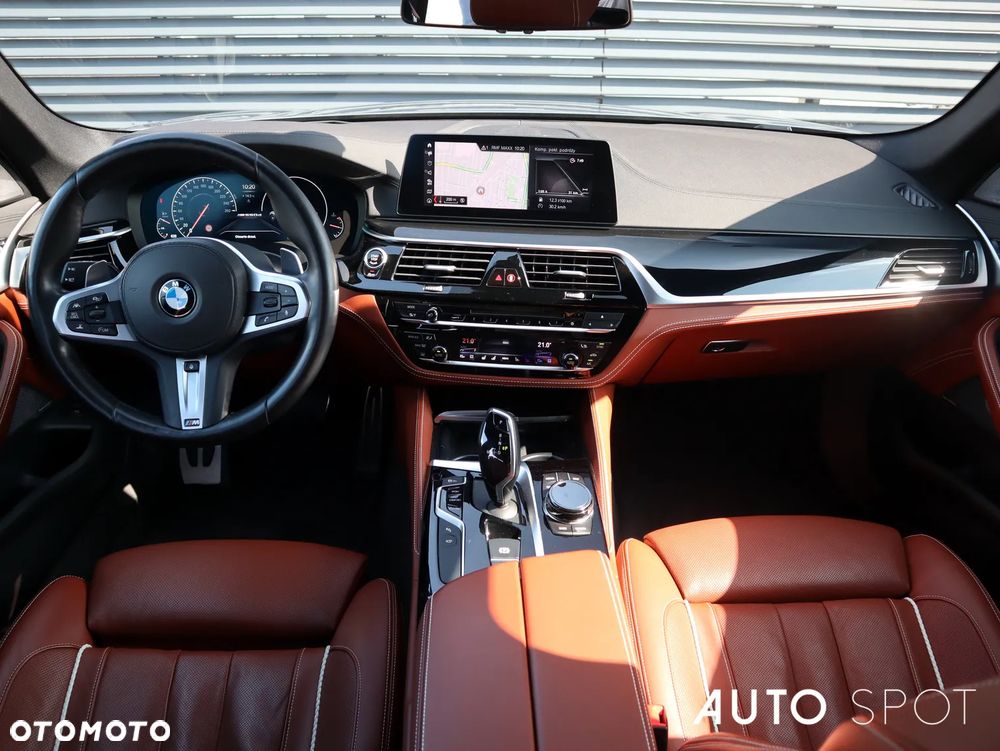 BMW Seria 5 M550d xDrive - 19
