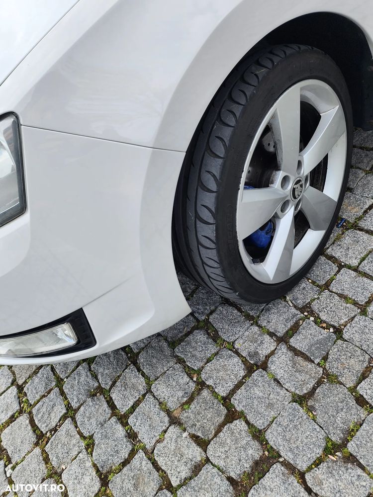 Skoda RAPID 1.6 TDI Active - 11