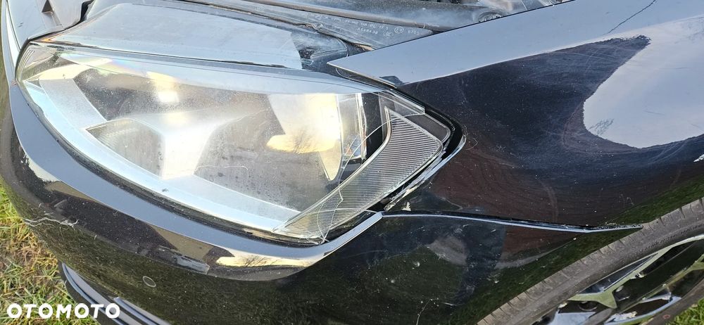 Volkswagen Golf 2.0 TDI 4Motion Sound - 26