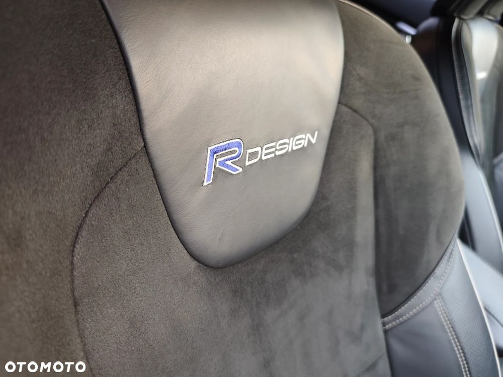 Volvo V40 D2 R Design - 15