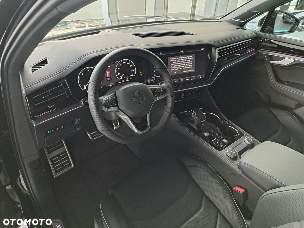 Volkswagen Touareg 3.0 V6 TDI 4Motion R-Line Final Edition - 12
