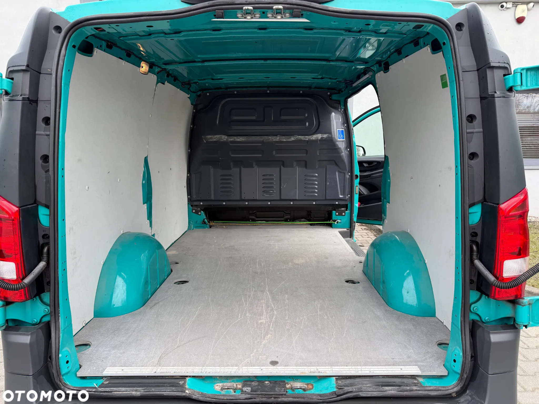 Mercedes-Benz Vito - 12