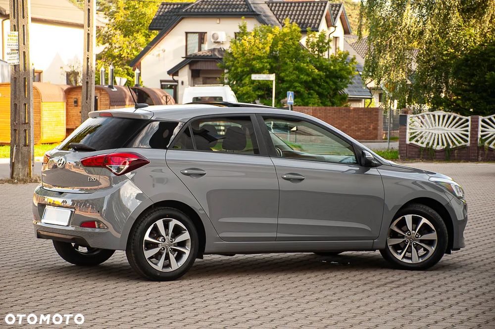 Hyundai i20 blue 1.2 Advantage+ - 24