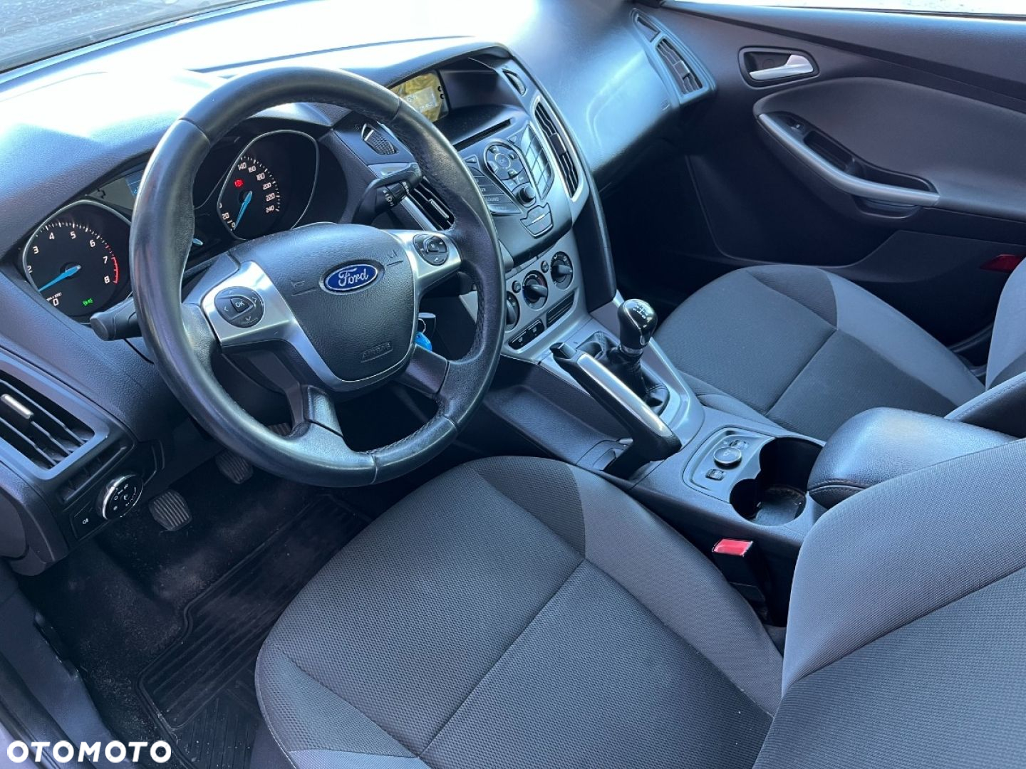 Ford Focus 1.6 Ambiente - 9