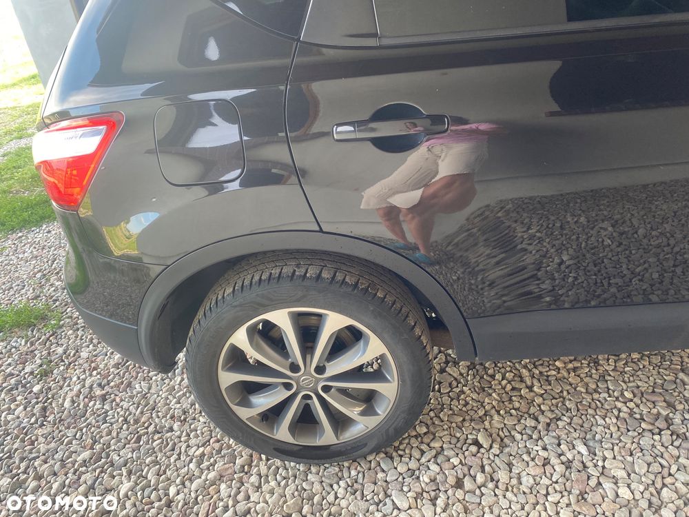 Nissan Qashqai 2.0 4x4 Tekna CVT - 4