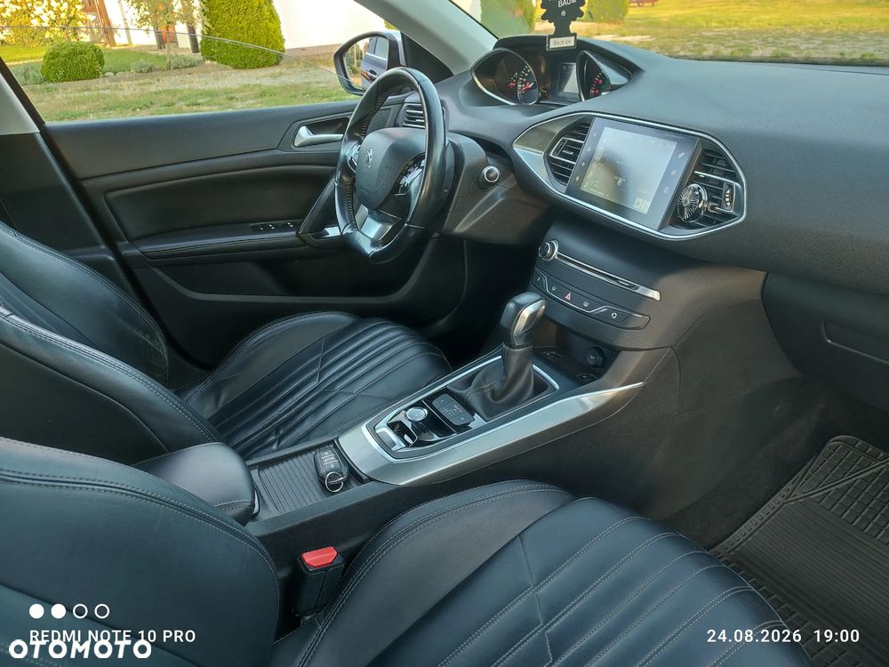 Peugeot 308 BlueHDi 150 Automatik Stop & Start Niveau 2 Business-Line - 18