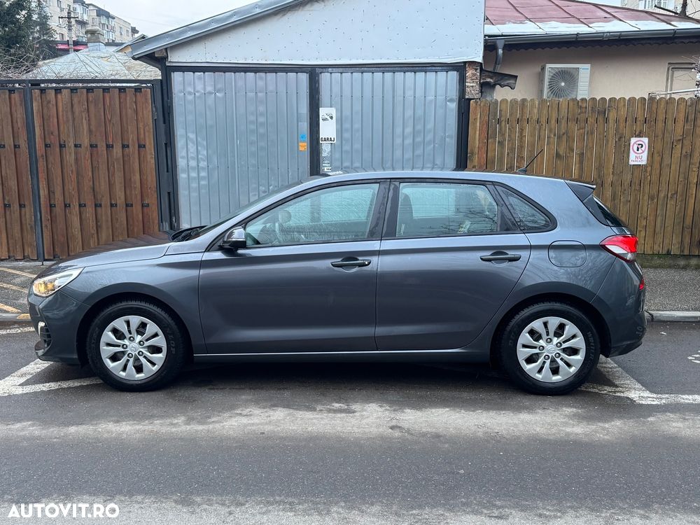 Hyundai i30 1.4 100CP 5DR M/T Comfort - 6