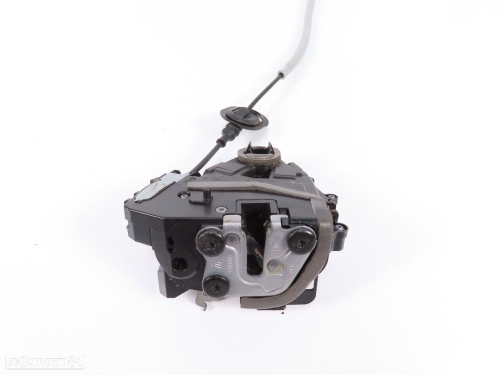 Fecho da porta Direito/Trás Usado / Original RENAULT Captur II (HF) 825021122R - 2