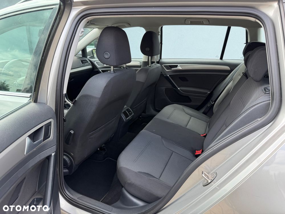 Volkswagen Golf 1.6 TDI BlueMotion Technology DSG Comfortline - 7
