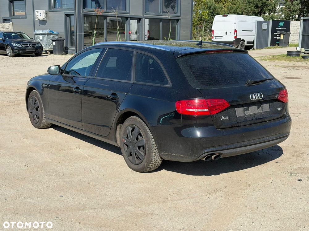 Audi A4 Avant 2.0 TDI - 15
