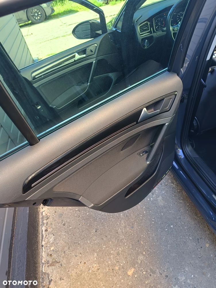 Volkswagen Golf 2.0 TDI (BlueMotion Technology) DSG Highline - 24