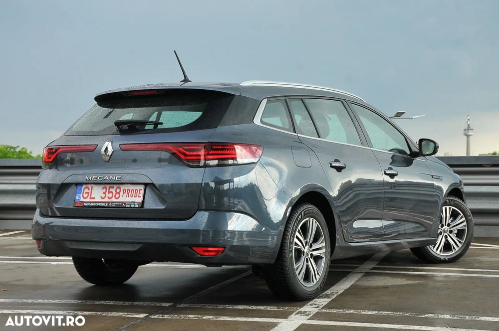 RENAULT Megane 2023 — imagine 8