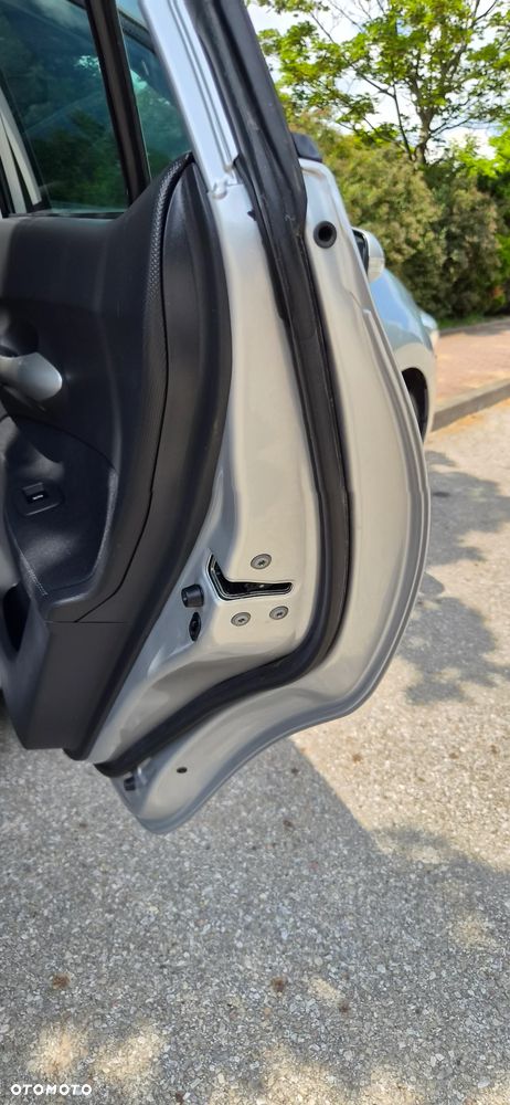 Toyota Auris 1.6 Valvematic Edition - 19