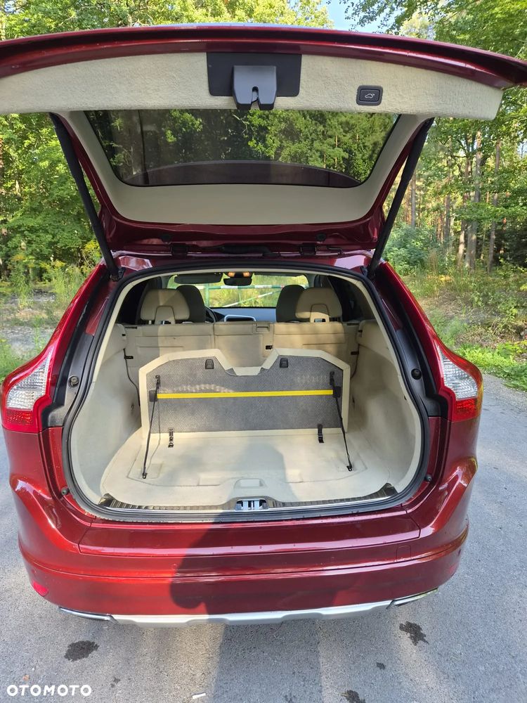 Volvo XC 60 T6 Drive-E Momentum - 30