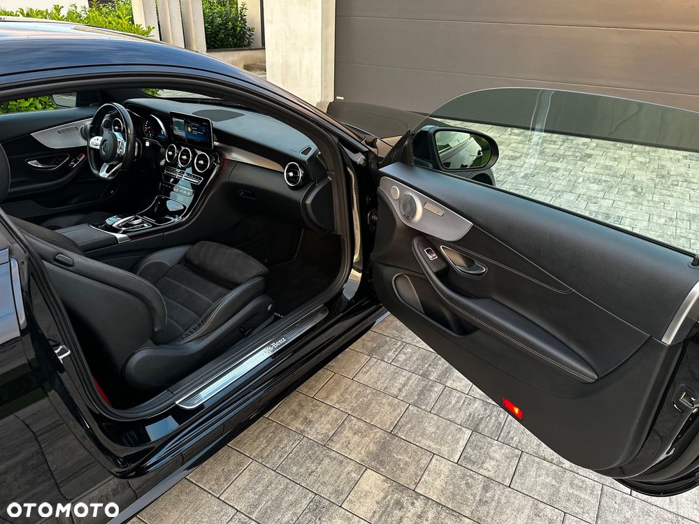 Mercedes-Benz Klasa C 200 9G-TRONIC - 27