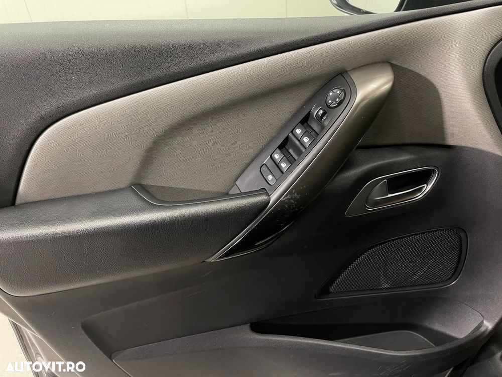 Citroën C4 Grand Space Tourer Spacetourer PureTech 180 Stop&Start EAT8 SHINE - 36