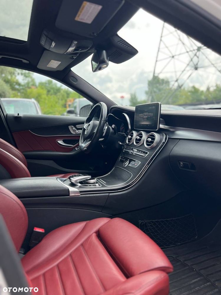 Mercedes-Benz Klasa C AMG 43 4Matic 9G-TRONIC - 25