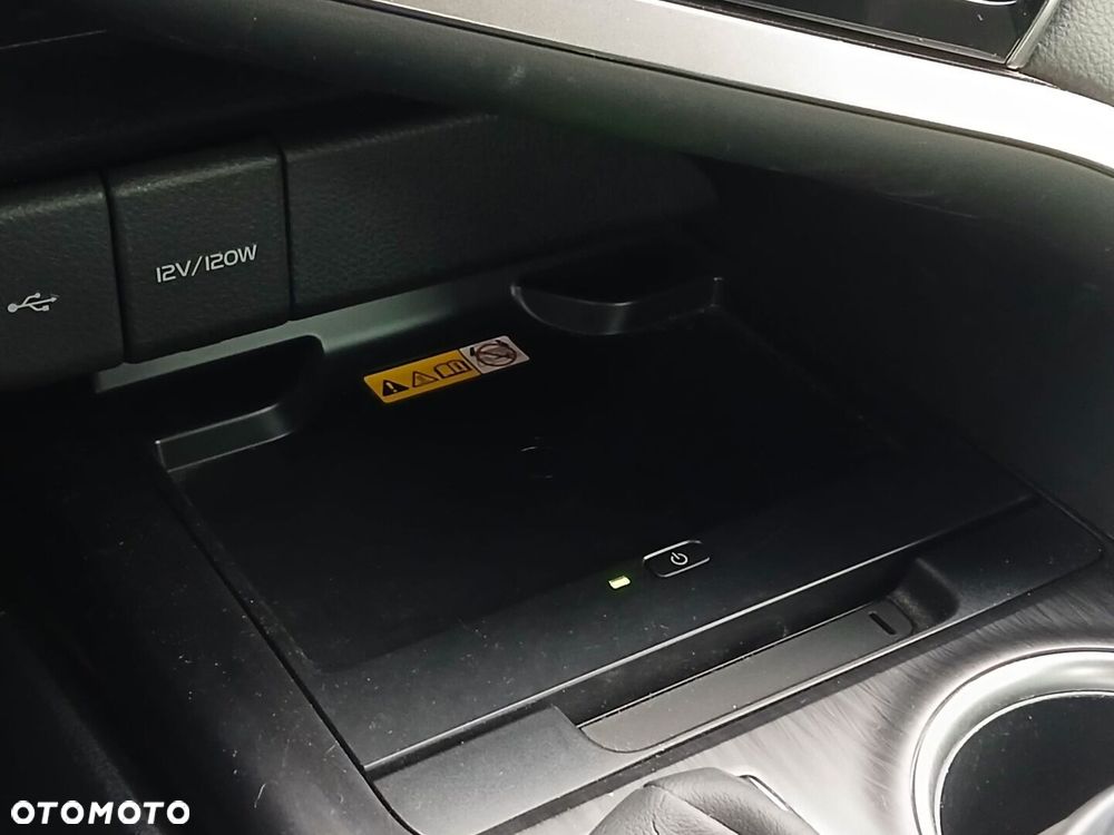 Toyota Camry - 28