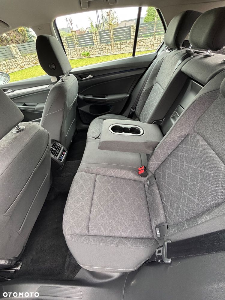 Volkswagen Golf VIII 2.0 TDI - 16