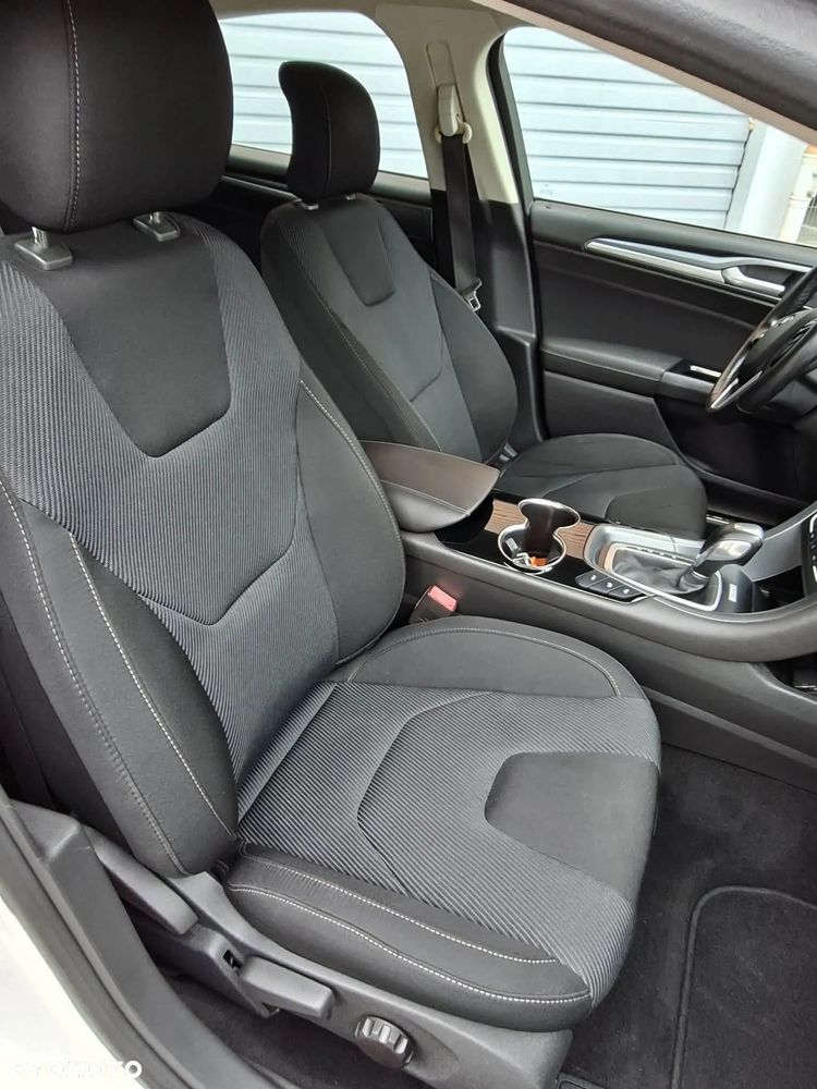 Ford Mondeo 2.0 TDCi STart-Stopp PowerShift-Aut Titanium - 8