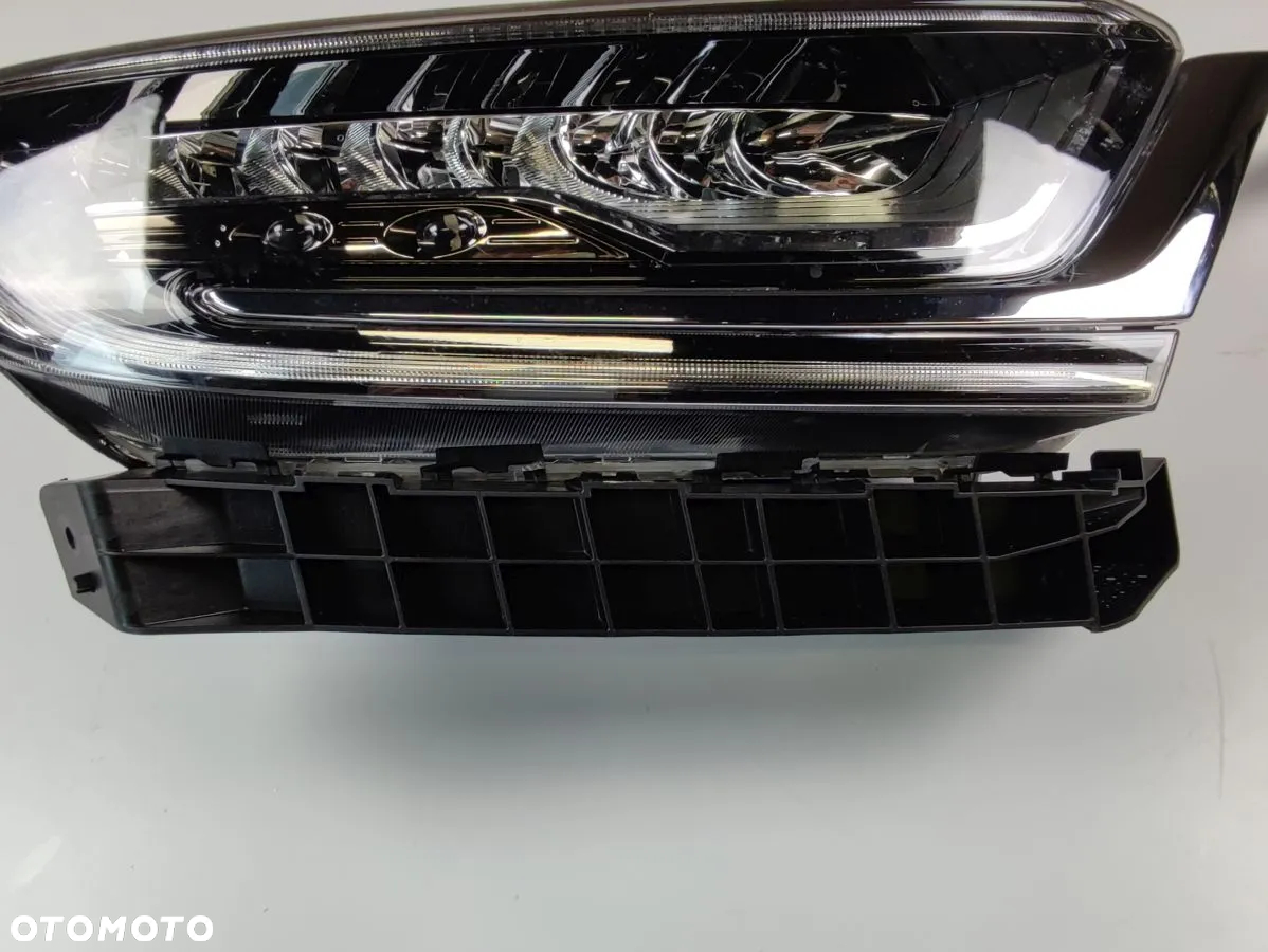 HONDA CR-V 19-23r Lampa Przód Prawy i Lewy - 16