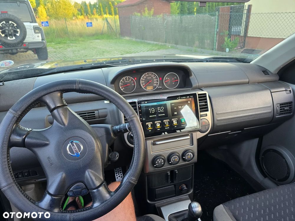 Nissan X-Trail 2.5 4x4 Sport - 8