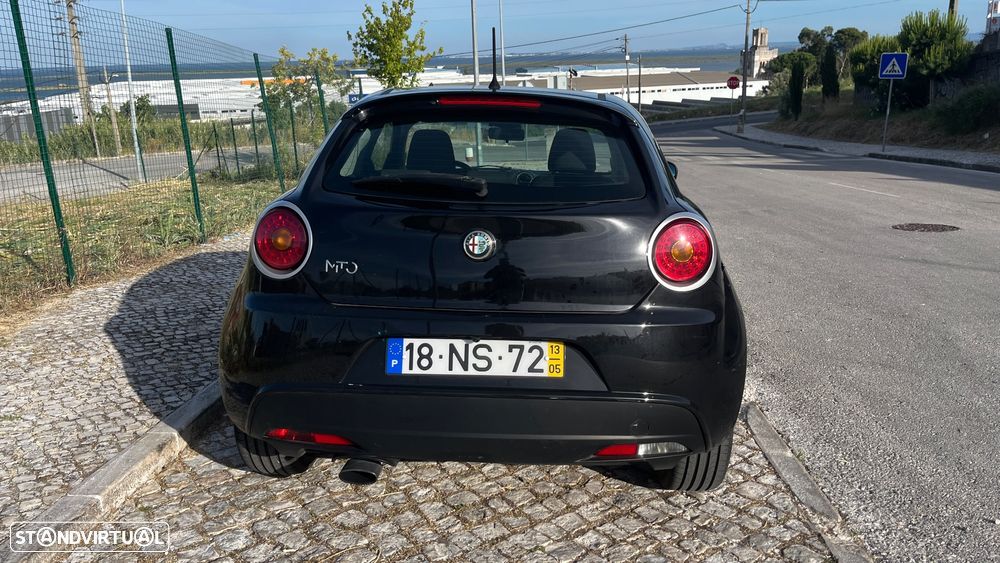 Alfa Romeo MiTo 1.3 JTD Distinctive S&S - 4
