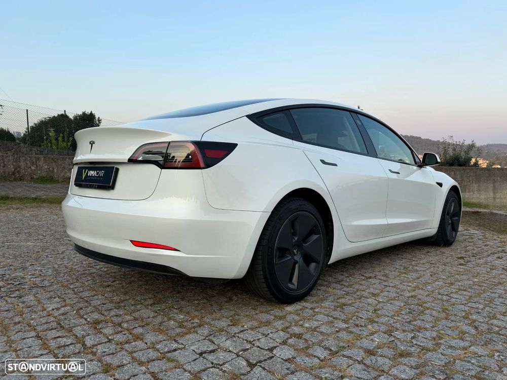 Tesla Model 3 RWD - 3