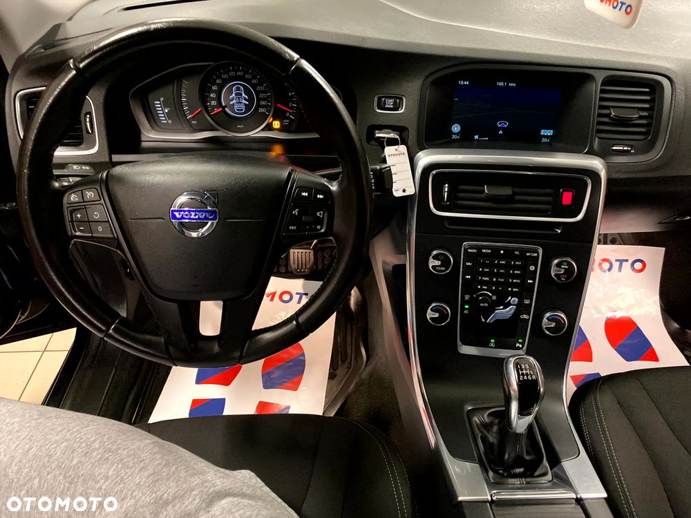 Volvo S60 D3 Momentum - 17