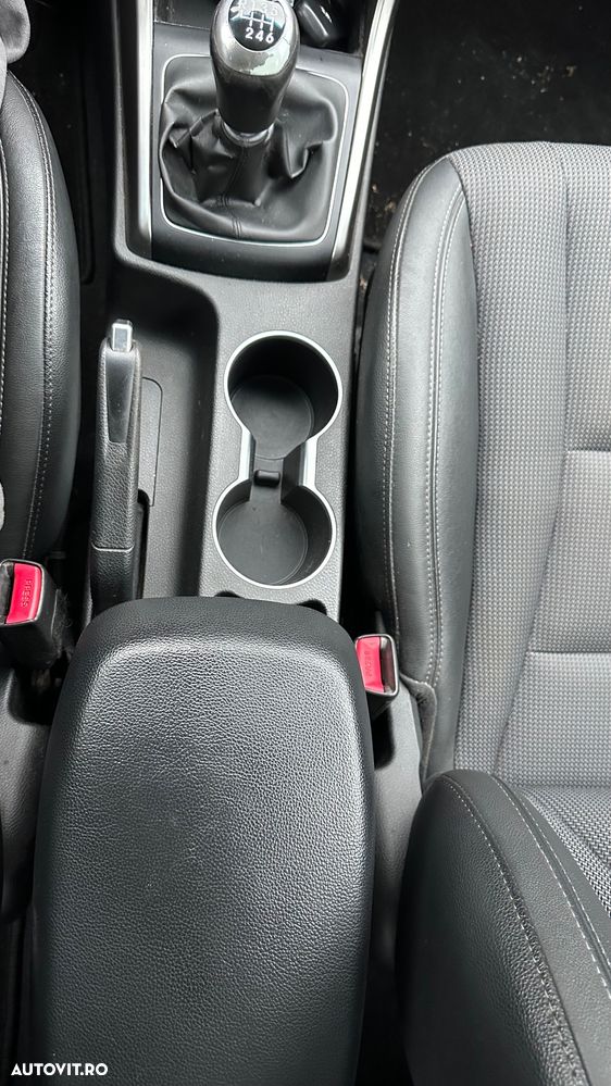 Hyundai i30 i30cw 1.6 CRDi Style - 26