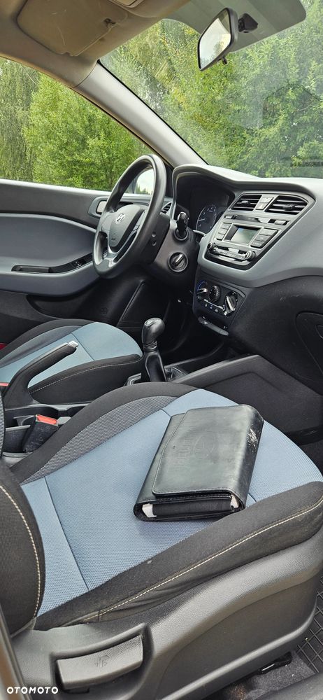 Hyundai i20 - 16