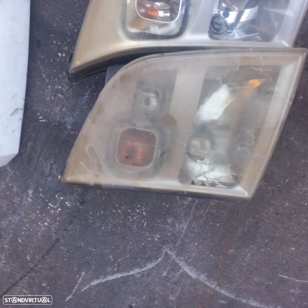 Capot e farois ford transit ano 2008 - 3