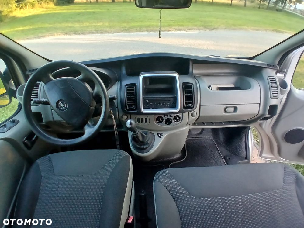 Opel VIVARO - 11
