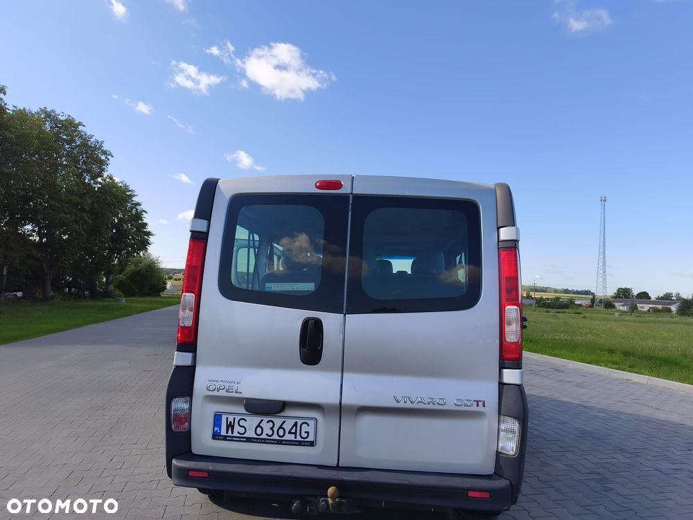 Opel Vivaro - 11