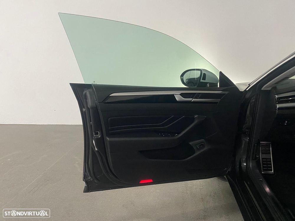 VW Arteon Shooting Brake 2.0 TDI Elegance DSG - 12