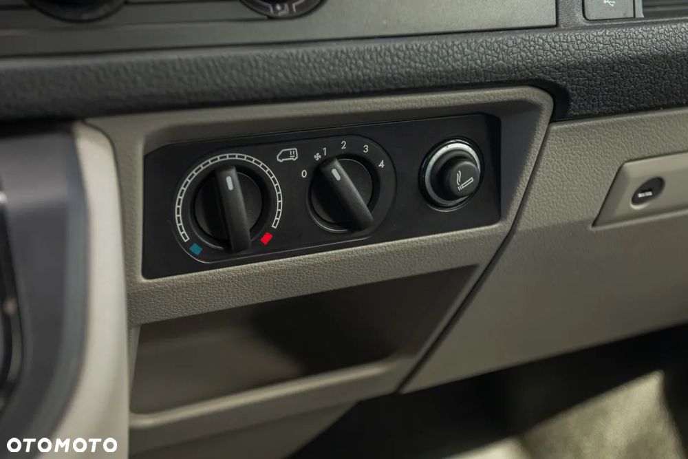 Volkswagen Transporter L1H1 DSG - 27