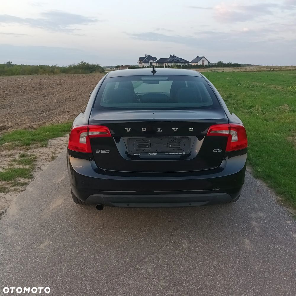 Volvo S60 D3 Momentum - 8