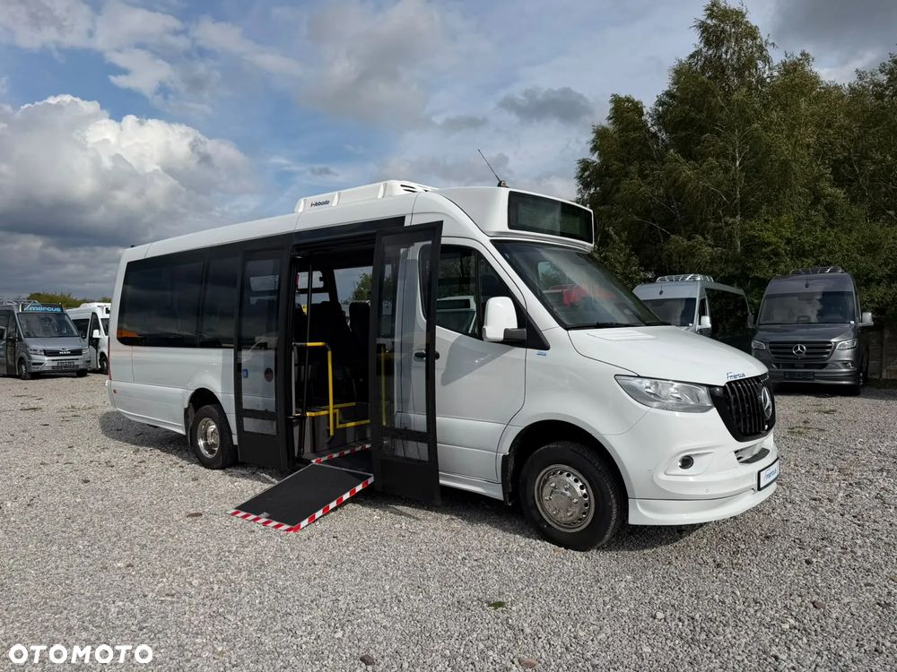 Mercedes-Benz Sprinter 517 - 12