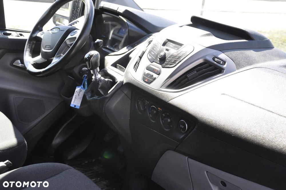 Ford Transit Custom 290 L1H1 Limited - 19
