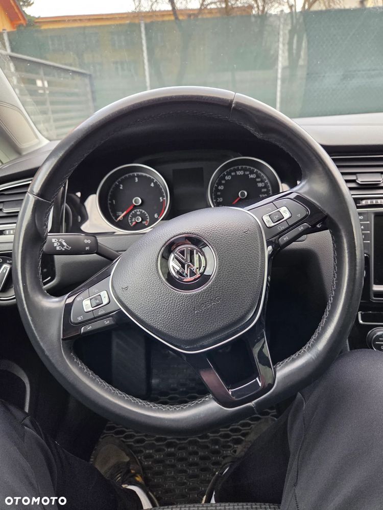 Volkswagen Golf 2.0 TDI (BlueMotion Technology) Highline - 21