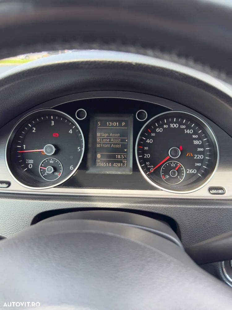 Volkswagen Passat Variant 2.0 TDI BlueMotion Technology Highline DSG - 30