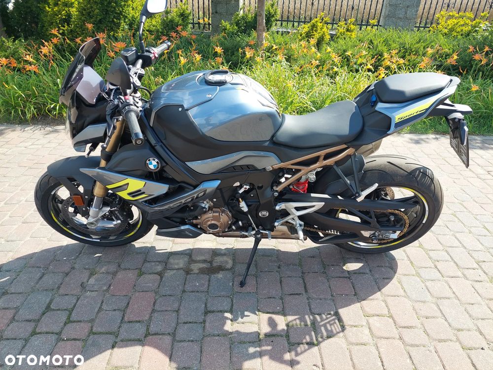 BMW S - 2