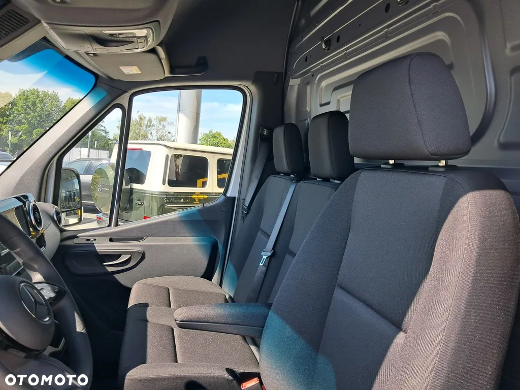Mercedes-Benz Sprinter - 19