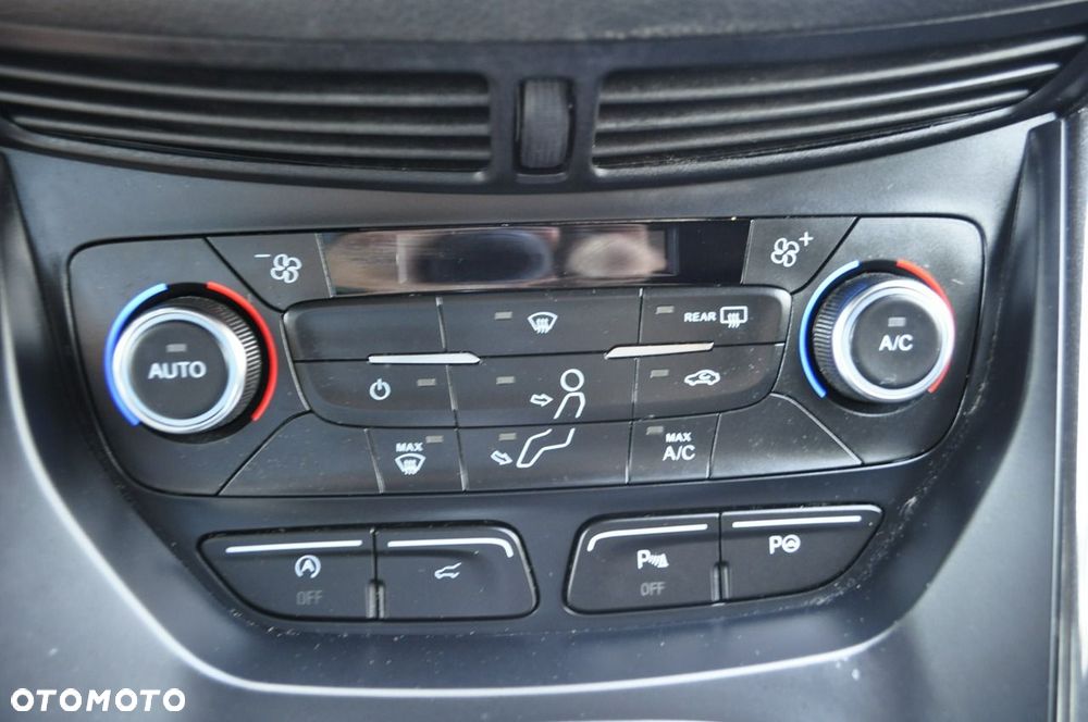 Ford Kuga - 14