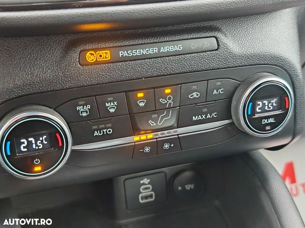 Ford Kuga 2.5 Duratec FHEV ST-LINE X - 19