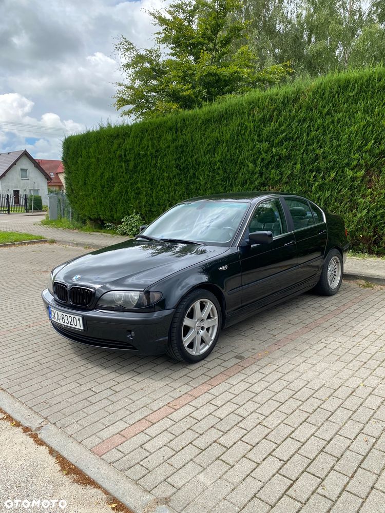 BMW Seria 3 325i - 1